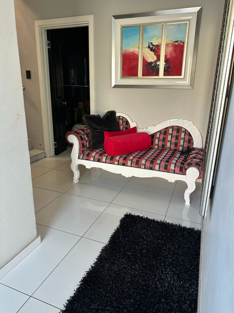 4 Bedroom Property for Sale in Gonubie Eastern Cape